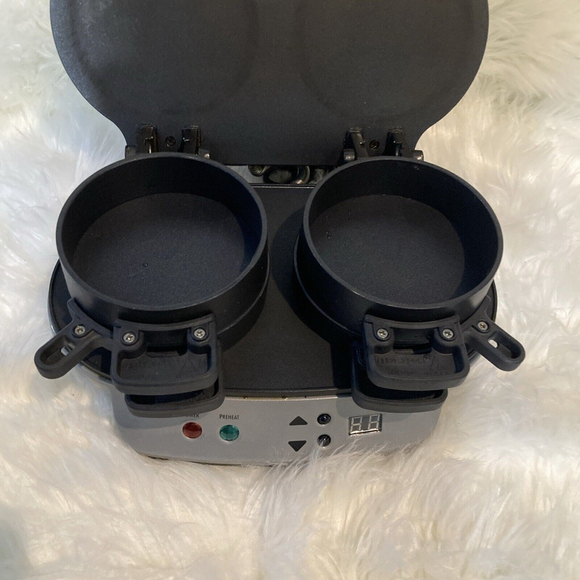 Hamilton Beach Dual Non Stick Breakfast Sandwich Maker Model 25490A Type ST30 !! - Picture 4 of 14